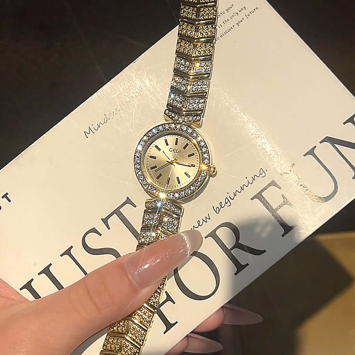 Gedi Light Luxury Watch