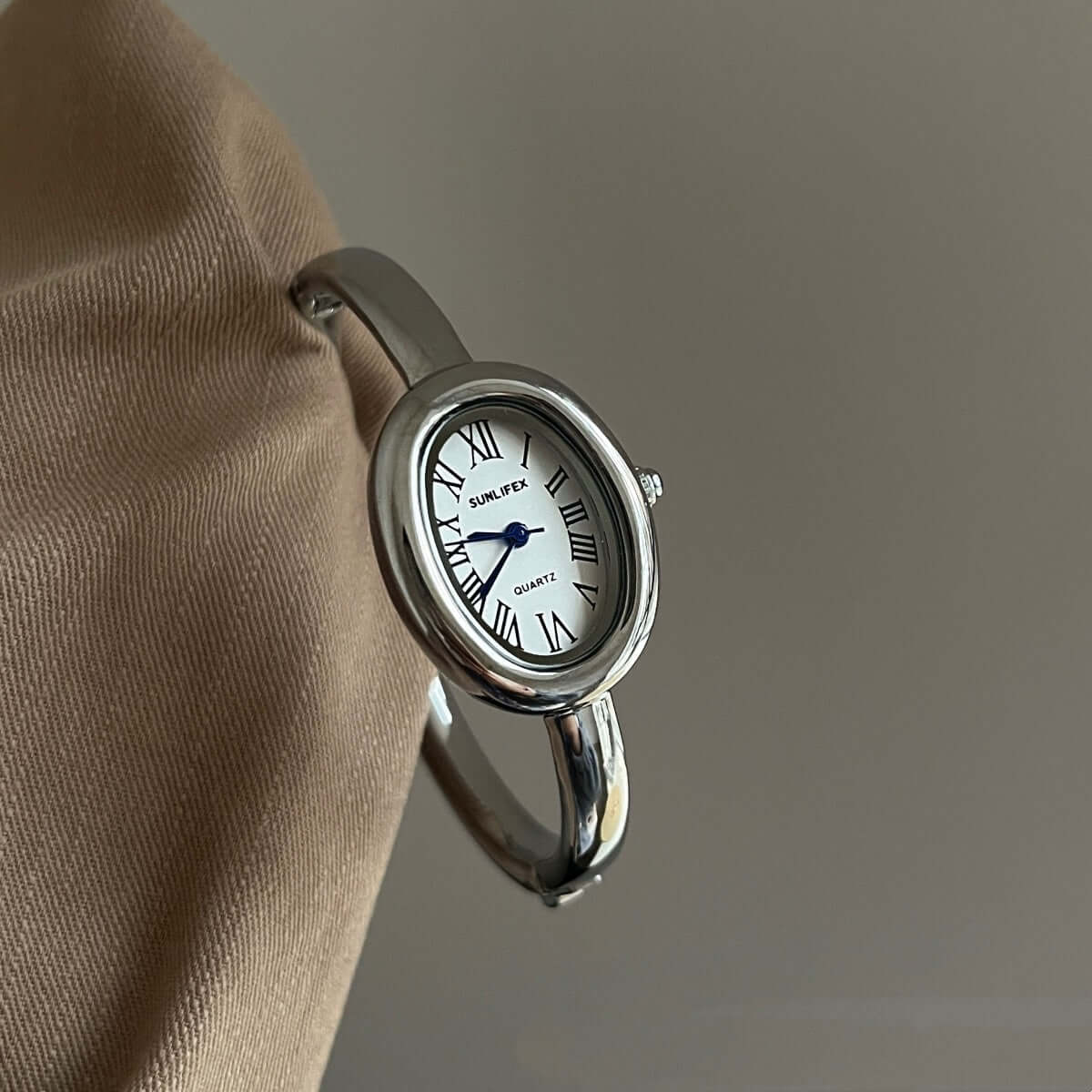 Oval Roman-SUNLIFEX Bracelet Watch