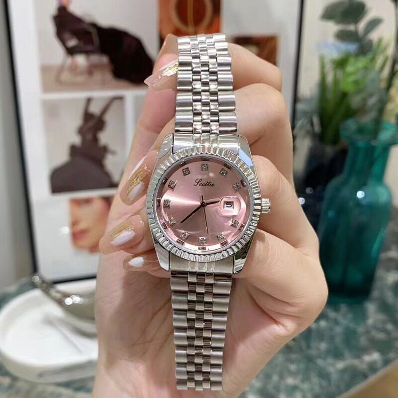 Elegant LCOTTIE Watch