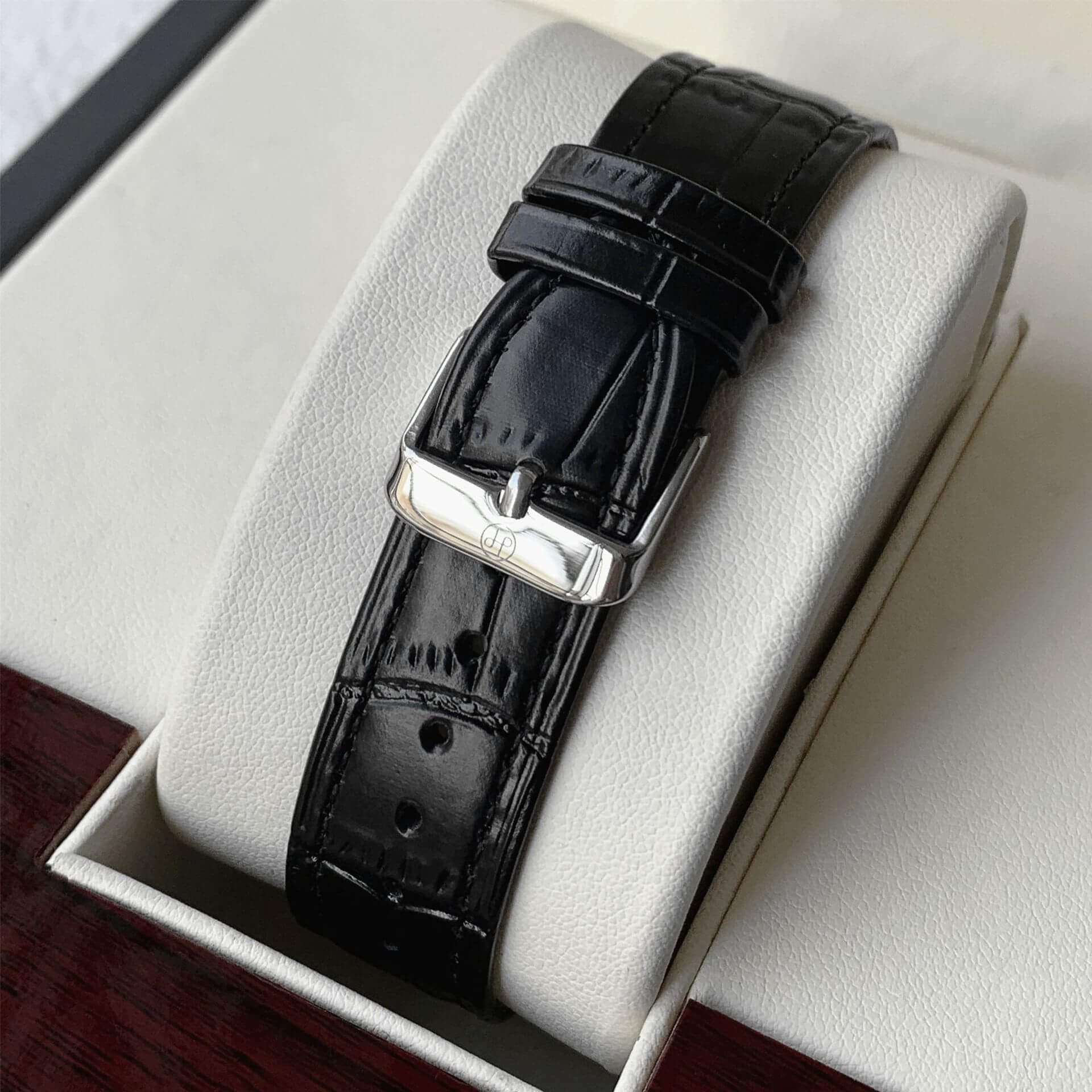 Pablo RAEZ Automatic Quartz Watch