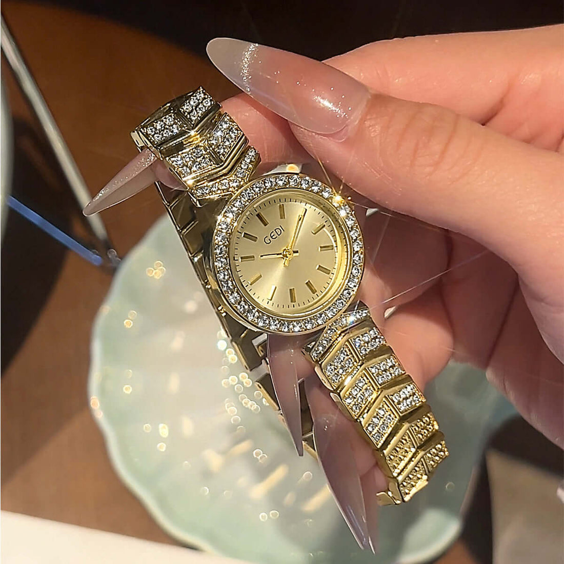 Gedi Light Luxury Watch