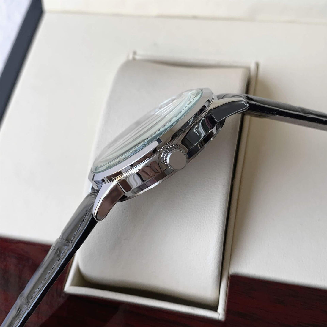 Pablo RAEZ Automatic Quartz Watch