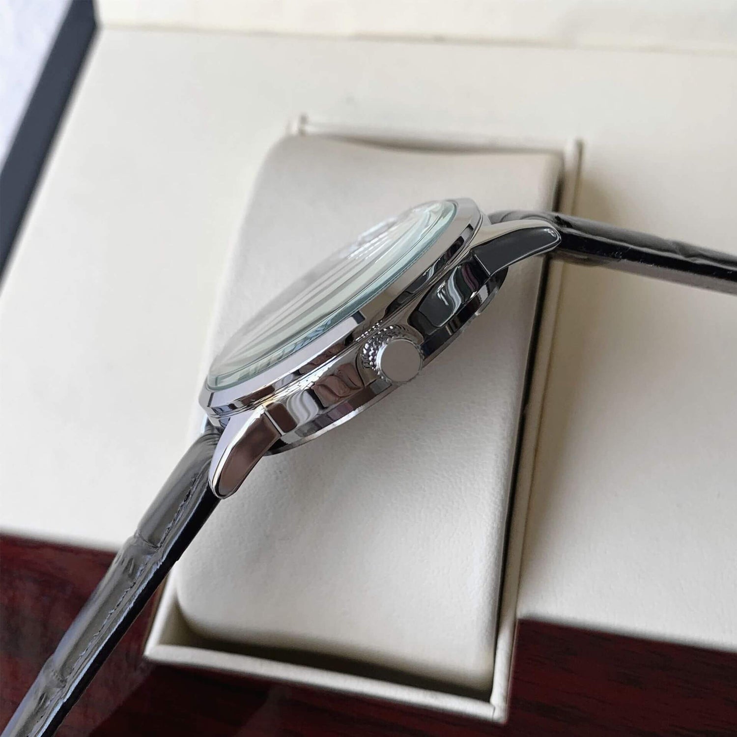Pablo RAEZ Automatic Quartz Watch