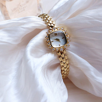 Niche Vintage Thin-chain Watch